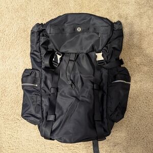 Lululemon Wanderlust Backpack 25L Lots Of Pockets